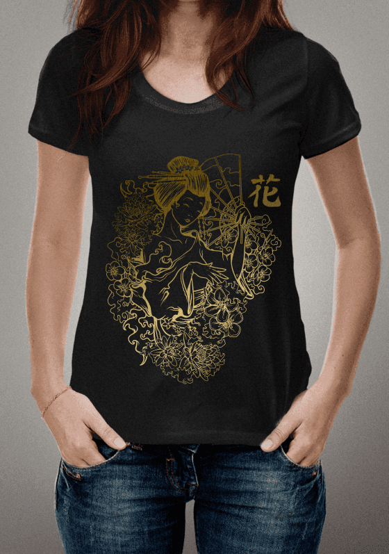 Nome do produto  Camiseta Gueixa em tons dourados imitação de textura, exclusivo na cor preta