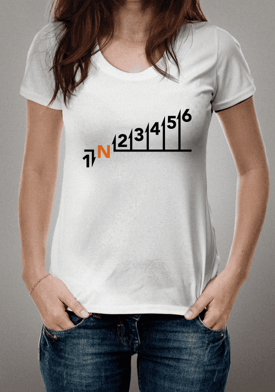 Nome do produto  CAMISETA PRIMEIRA PRA BAIXO E O RESTO PRA CIMA - ESTAMPA BRANCA