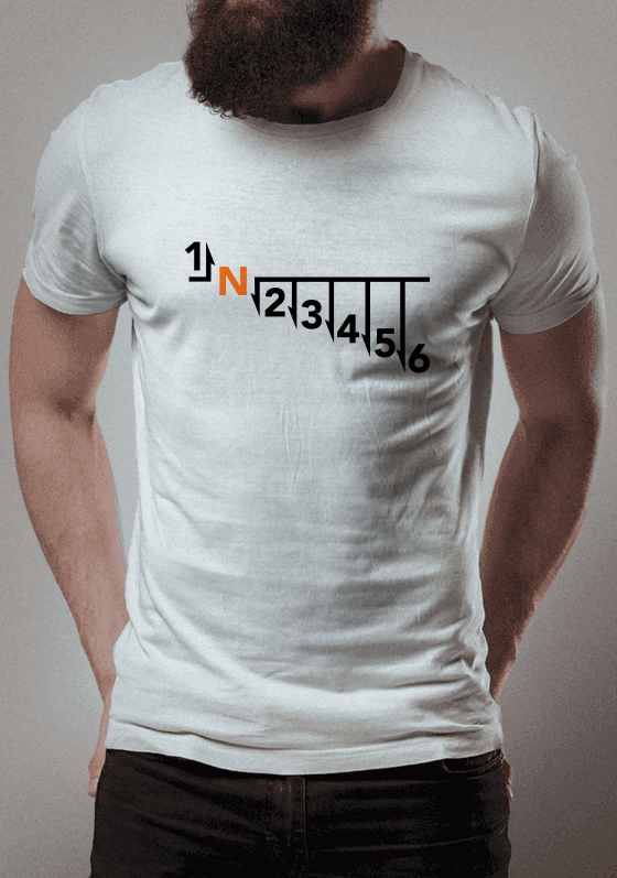 Nome do produto  CAMISETA PRIMEIRA PRA CIMA E O RESTO PRA BAIXO - ESTAMPA PRETA