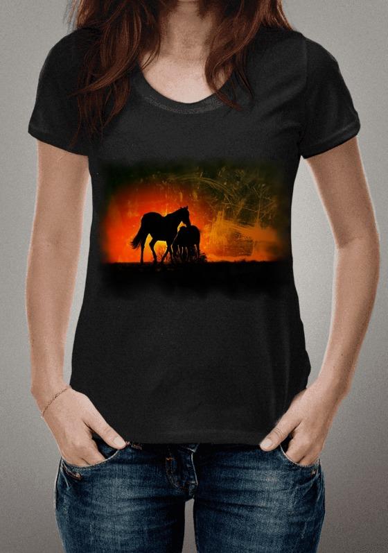 Nome do produto  Cavalos ao anoitecer