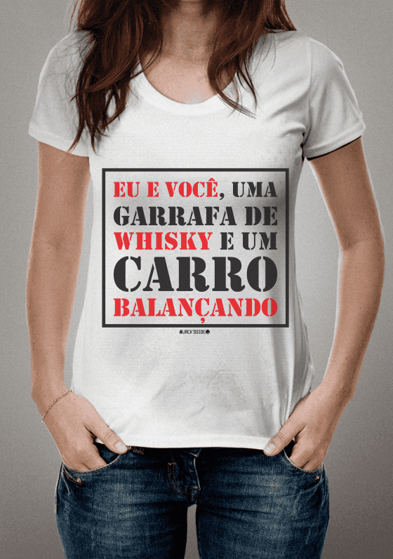 Garrafa de Whisky e um carro balançando