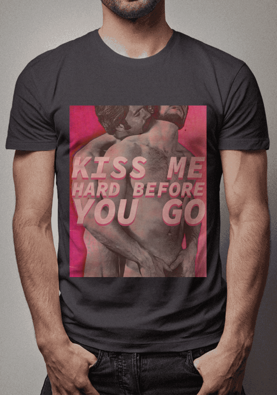 kiss me HARD