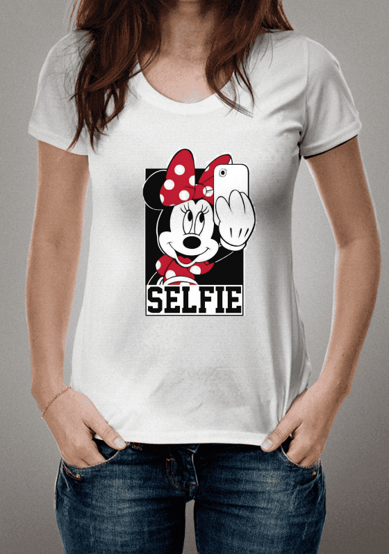 Nome do produto  Minnie tirando selfie